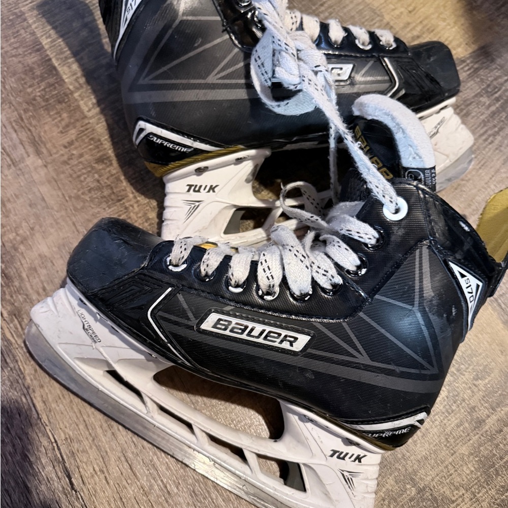 Bauer Kids Black and White Hockey Skates